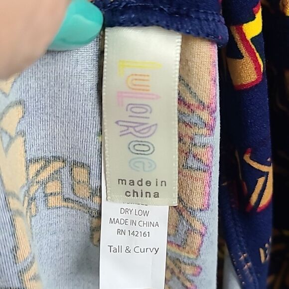 LuLaRoe NEW Tall & Curvy TC (12-22) Navy Tribal Stripe Butter Soft Legging Pants - Picture 6 of 7